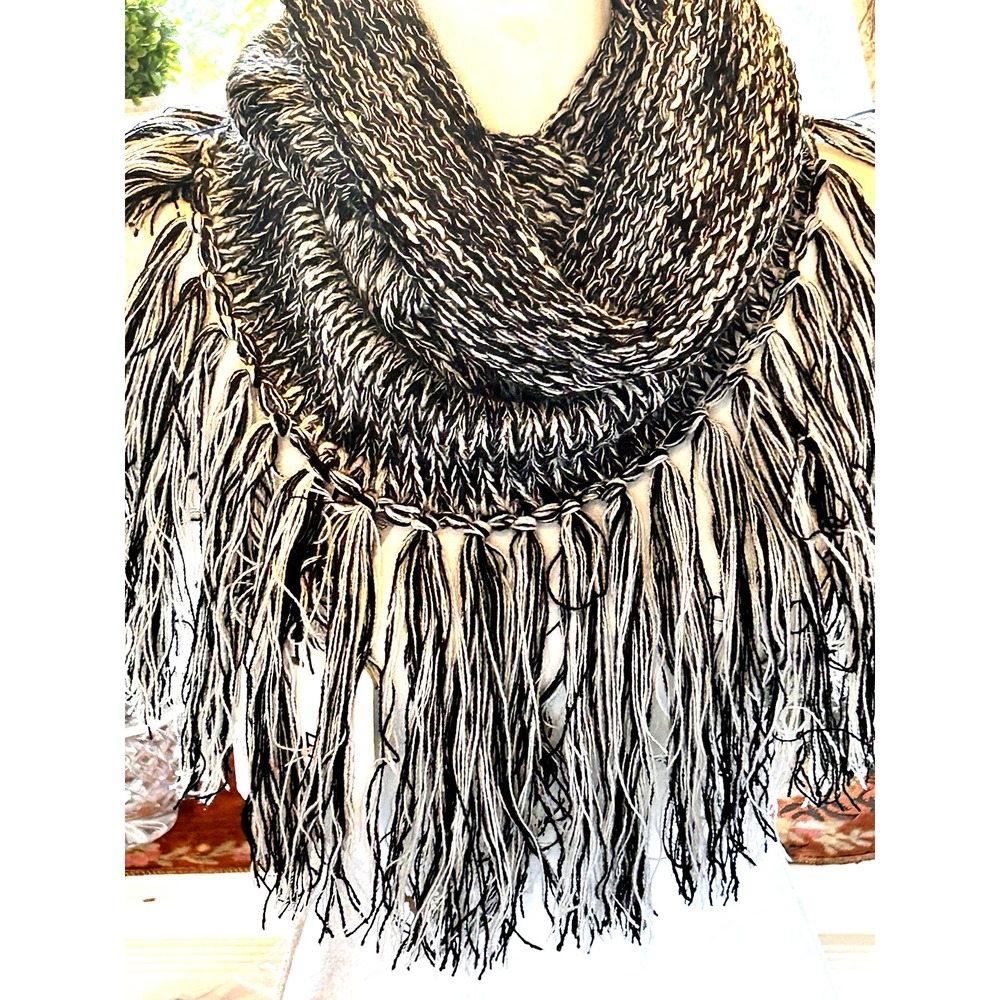 NEW with Tags Infinity Scarf Neck Wrap Warmer Black Ivory Fringe Code Heart
